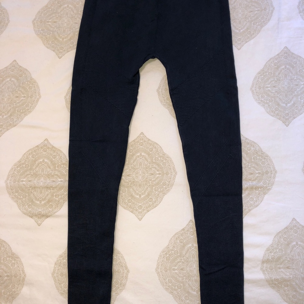 Navy Nikibiki Textured Leggings
